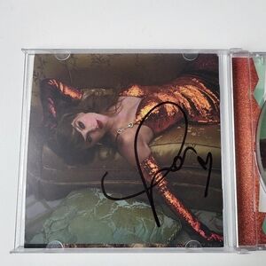 Taylor Swift The Life of a Showgirl Signed Cd